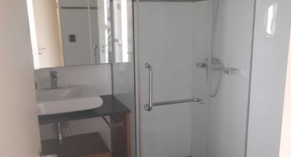For rent 2 bedrooms condo in Phaya Thai, Bangkok