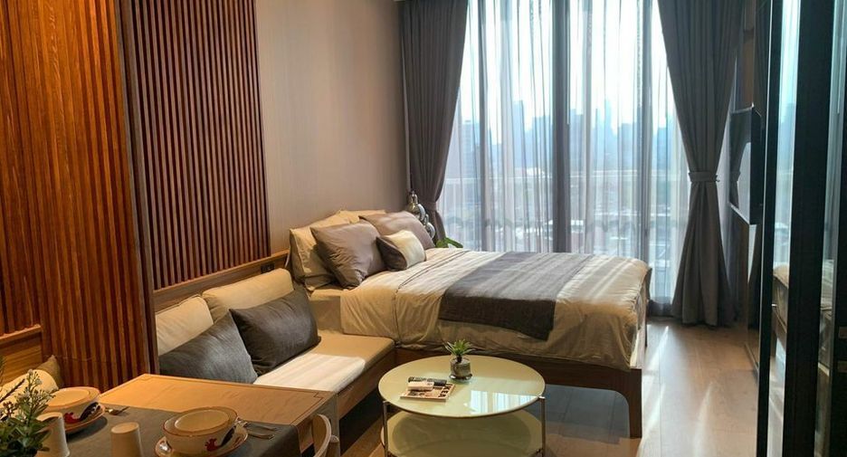 For rent 1 bed condo in Khlong Toei, Bangkok