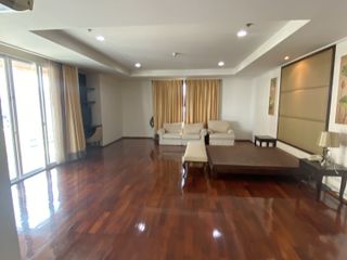 À louer 3 chambres appartement à Watthana, Bangkok