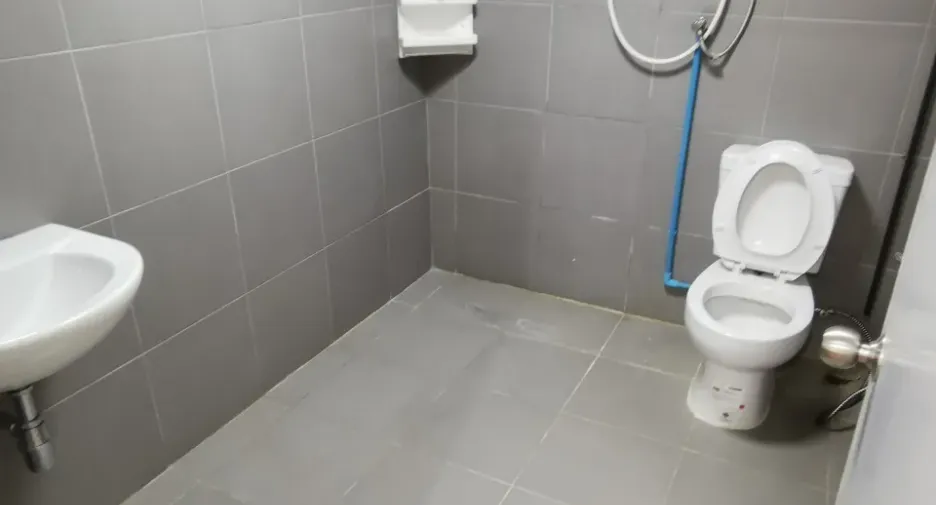 For rent 2 bedrooms condo in Huai Khwang, Bangkok