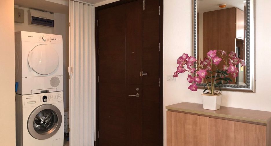 For rent 1 bed condo in Pathum Wan, Bangkok