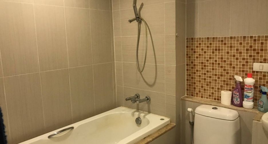 For rent 1 bed condo in Khlong Toei, Bangkok