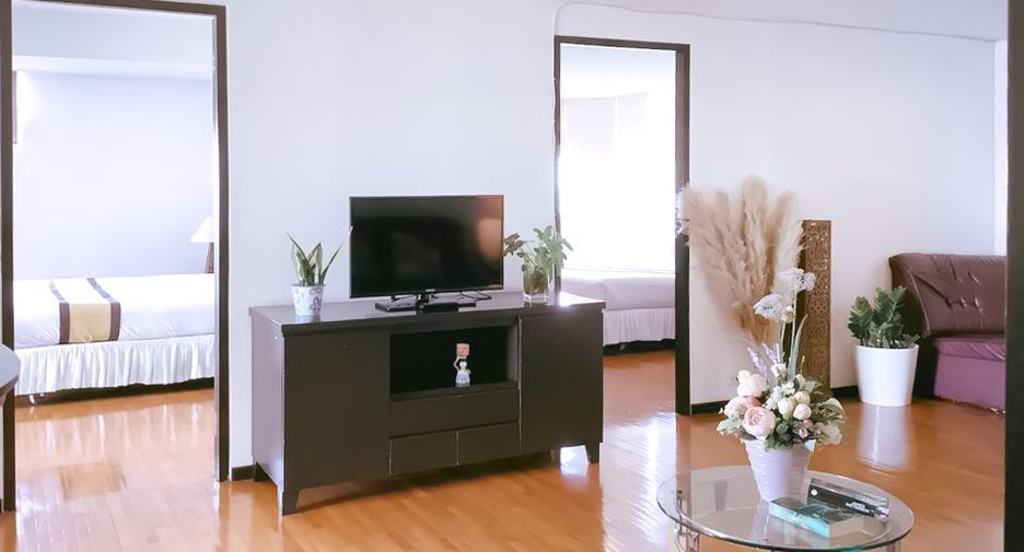 For rent 2 bedrooms apartment in Suan Luang, Bangkok