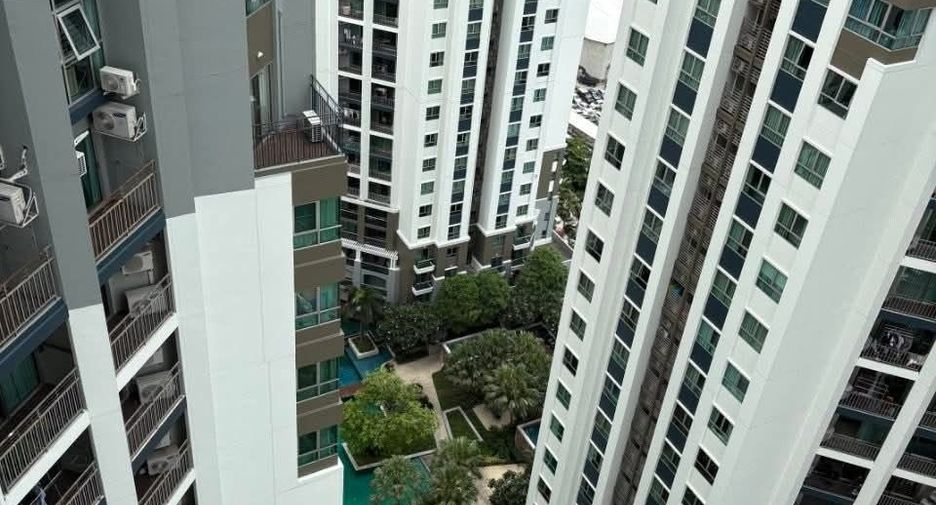 À louer 2 chambres condo à Huai Khwang, Bangkok