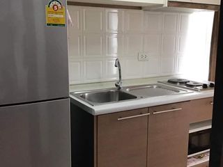 À louer studio condo à Huai Khwang, Bangkok