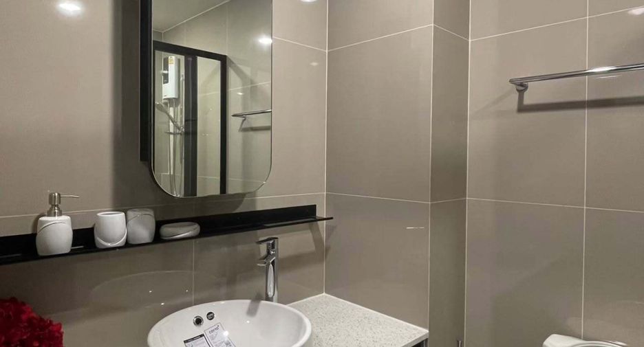 Condo en alquiler de estudio en Huai Khwang, Bangkok