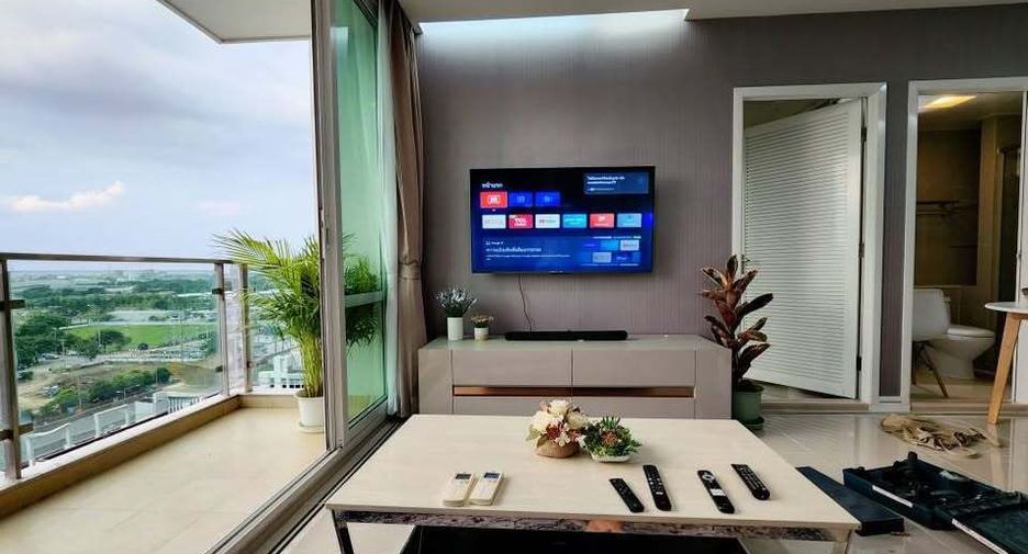 For rent 2 bedrooms condo in Huai Khwang, Bangkok