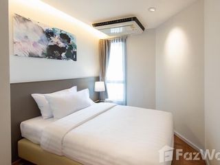 For rent 2 bedrooms condo in Yan Nawa, Bangkok