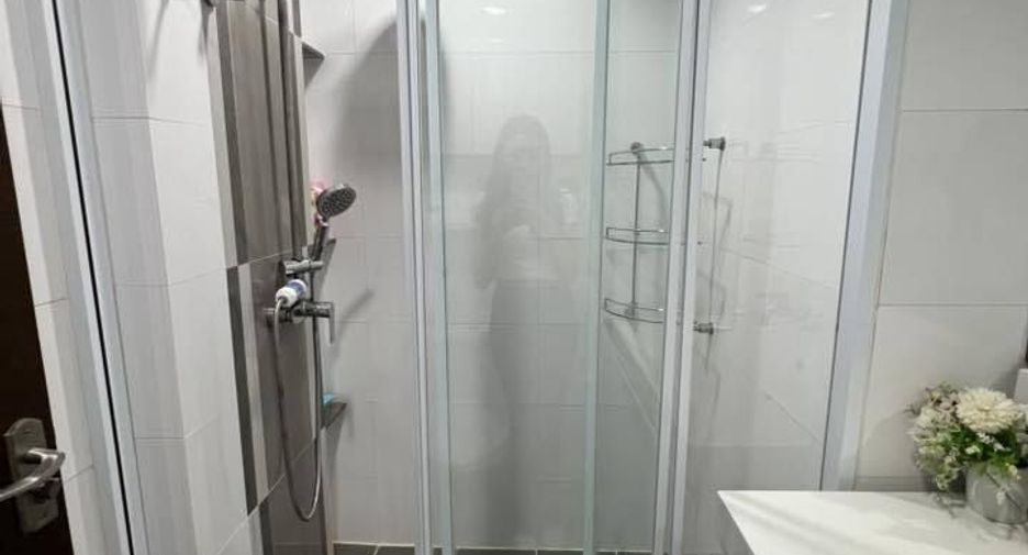 For rent 1 bed condo in Huai Khwang, Bangkok