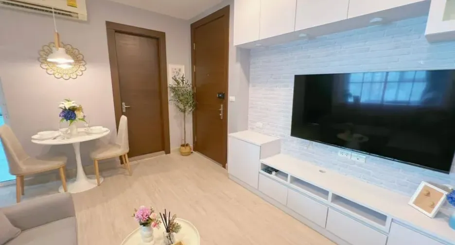 For rent 1 bed condo in Huai Khwang, Bangkok