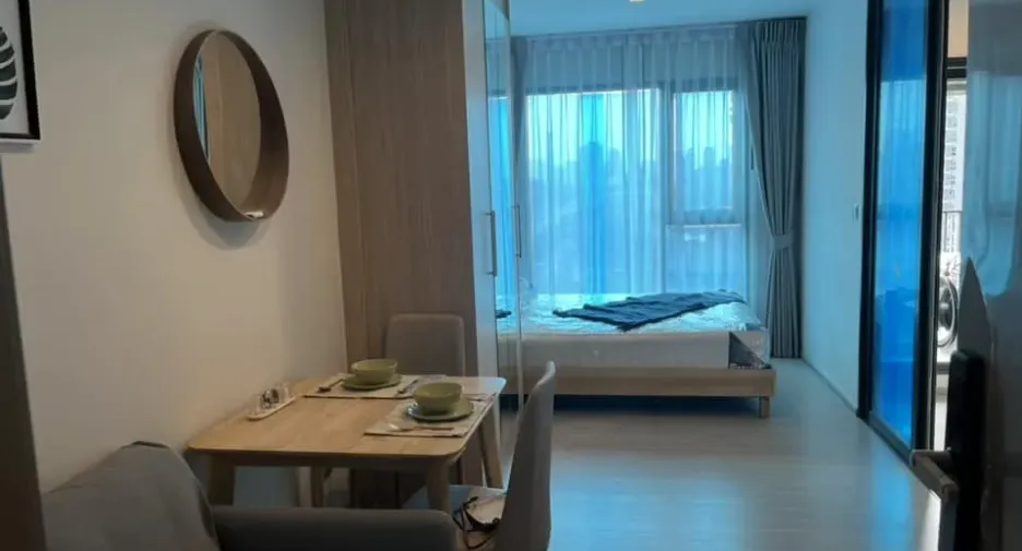 Condo en alquiler de 1 habitaciones en Huai Khwang, Bangkok