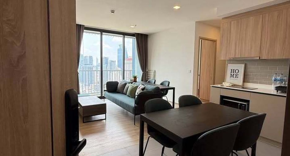 For rent 2 bedrooms condo in Ratchathewi, Bangkok