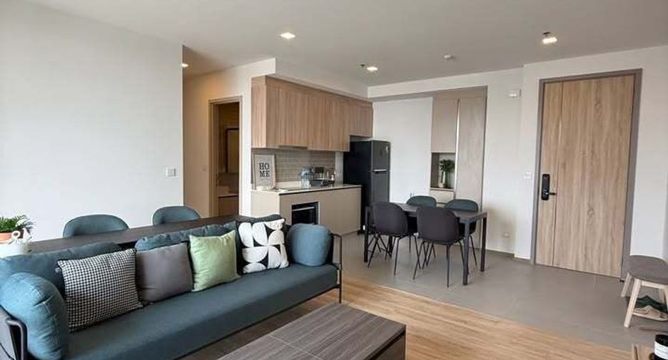 For rent 2 bedrooms condo in Ratchathewi, Bangkok
