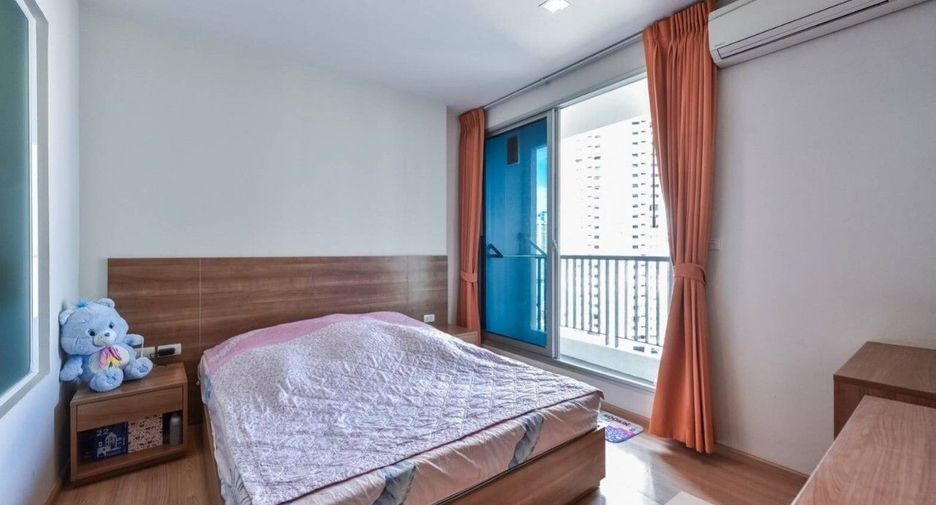 For rent 1 bed condo in Sathon, Bangkok