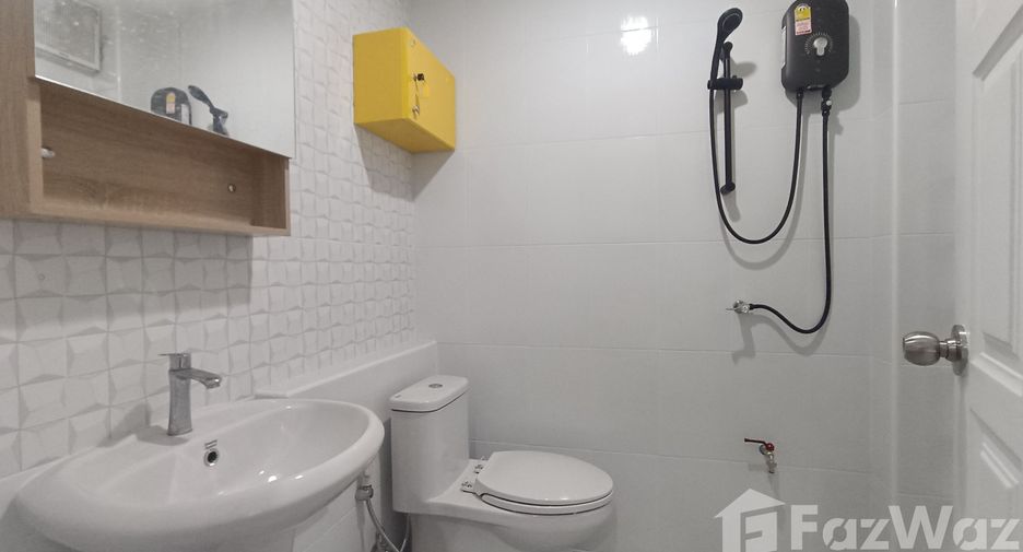 For rent 3 bedrooms house in Watthana, Bangkok