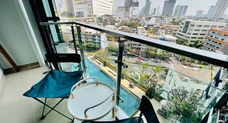 Condo en alquiler de 1 habitaciones en Khlong San, Bangkok