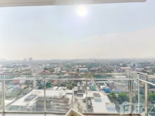 À louer 2 chambres condo à Phra Khanong, Bangkok