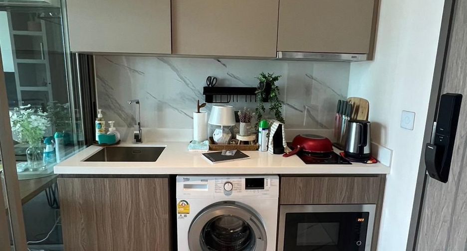Condo en alquiler de 1 habitaciones en Watthana, Bangkok