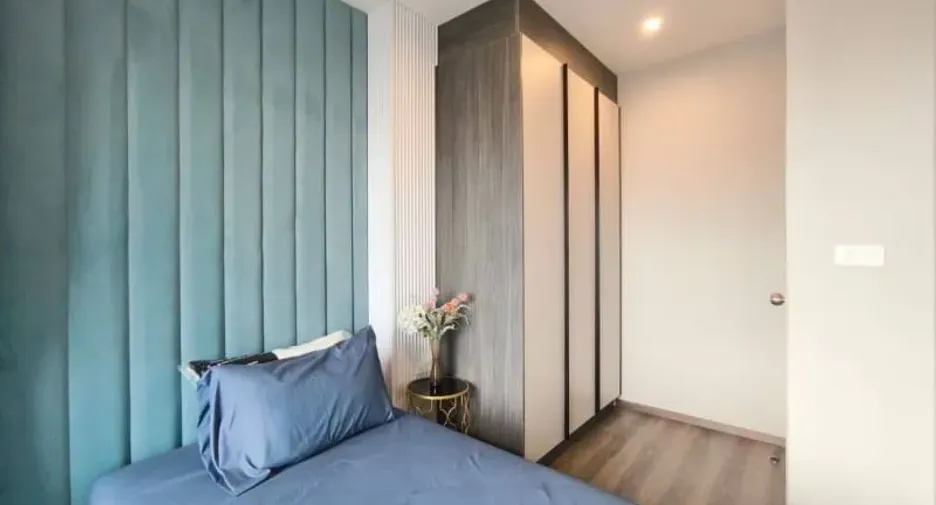 Condo en alquiler de 2 habitaciones en Huai Khwang, Bangkok