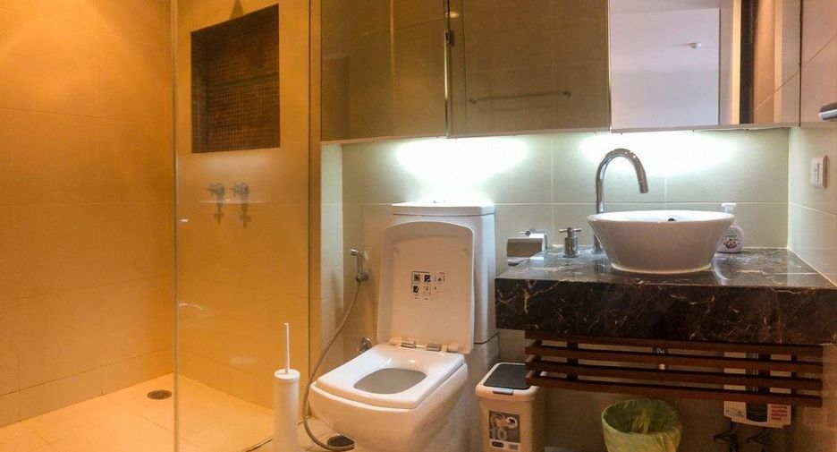 Wohnung zur Miete mit 2 Zimmer in Sathon, Bangkok