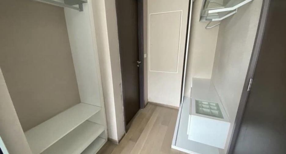 Wohnung zur Miete mit 1 Zimmer in Pathum Wan, Bangkok