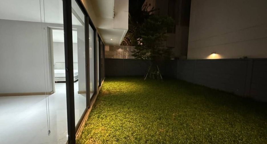 Haus zur Miete mit 4 Zimmer in Huai Khwang, Bangkok