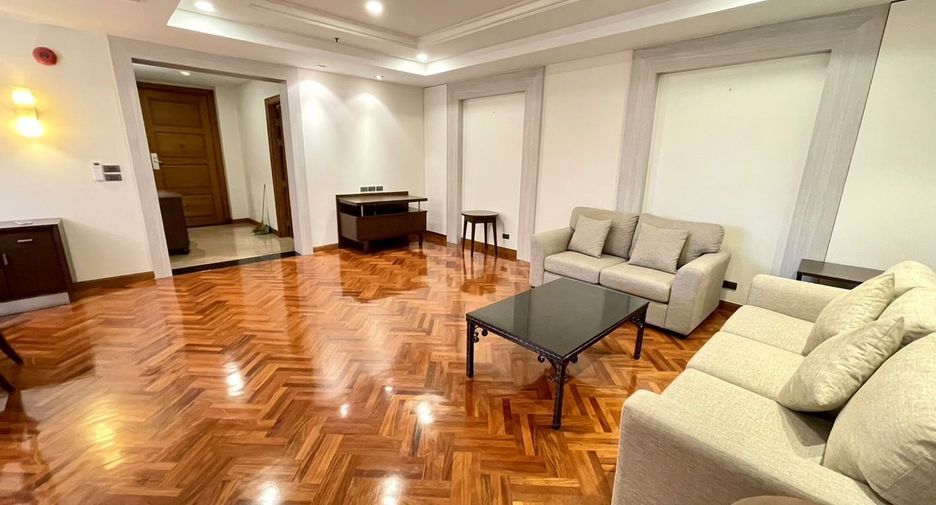 Apartment zur Miete mit 3 Zimmer in Khlong Toei, Bangkok