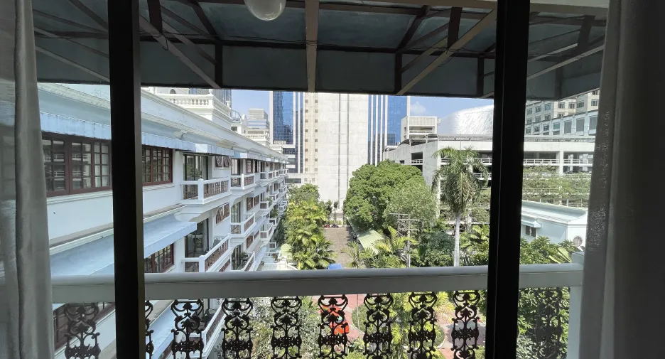 For rent 2 bedrooms condo in Pathum Wan, Bangkok