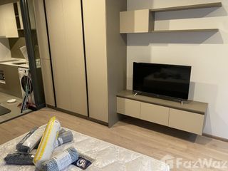 Condo en alquiler de estudio en Huai Khwang, Bangkok