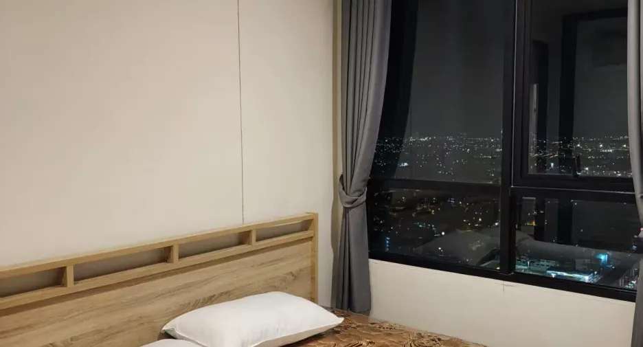For rent 2 bedrooms condo in Mueang Samut Prakan, Samut Prakan