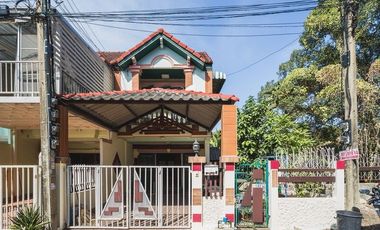 For rent 2 bedrooms townhouse in Bang Na, Bangkok