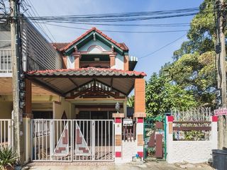 For rent 2 bedrooms townhouse in Bang Na, Bangkok