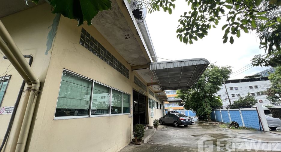 For rent studio house in Bang Na, Bangkok