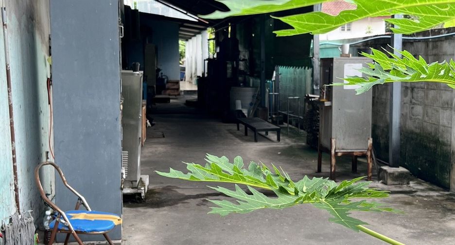 For rent studio house in Bang Na, Bangkok