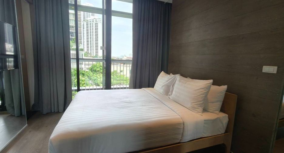 For rent 2 bedrooms condo in Khlong Toei, Bangkok
