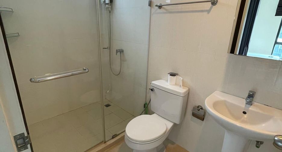 For rent 2 bedrooms condo in Bang Na, Bangkok