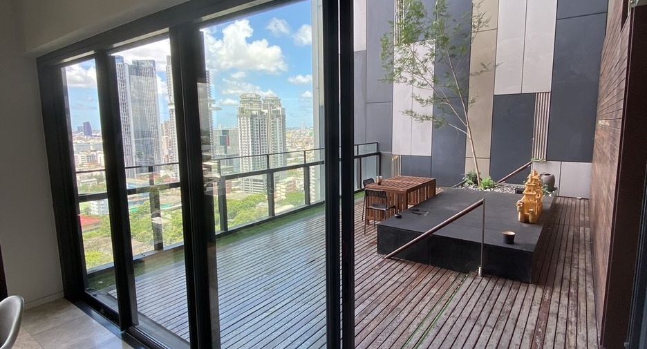 À louer 3 chambres condo à Sathon, Bangkok