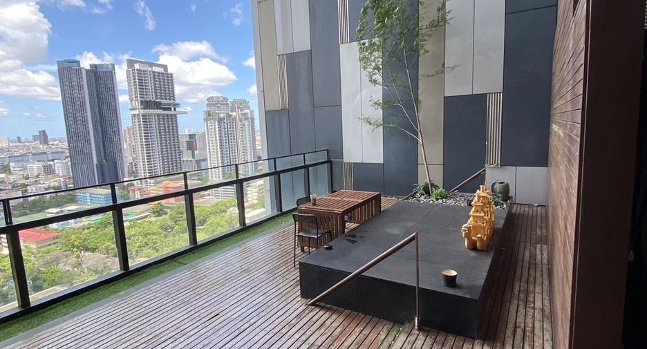 À louer 3 chambres condo à Sathon, Bangkok