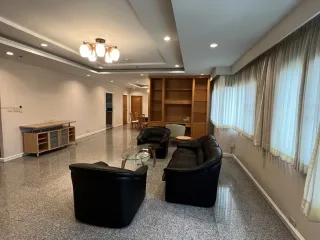 Wohnung zur Miete mit 4 Zimmer in Watthana, Bangkok