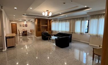 For rent 4 bedrooms condo in Watthana, Bangkok