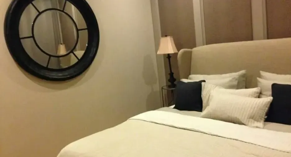 For rent 2 bedrooms condo in Ratchathewi, Bangkok
