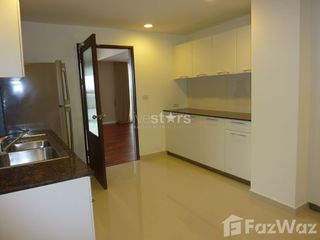 For rent 4 bedrooms condo in Watthana, Bangkok