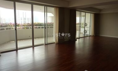 Condo en alquiler de 4 habitaciones en Watthana, Bangkok