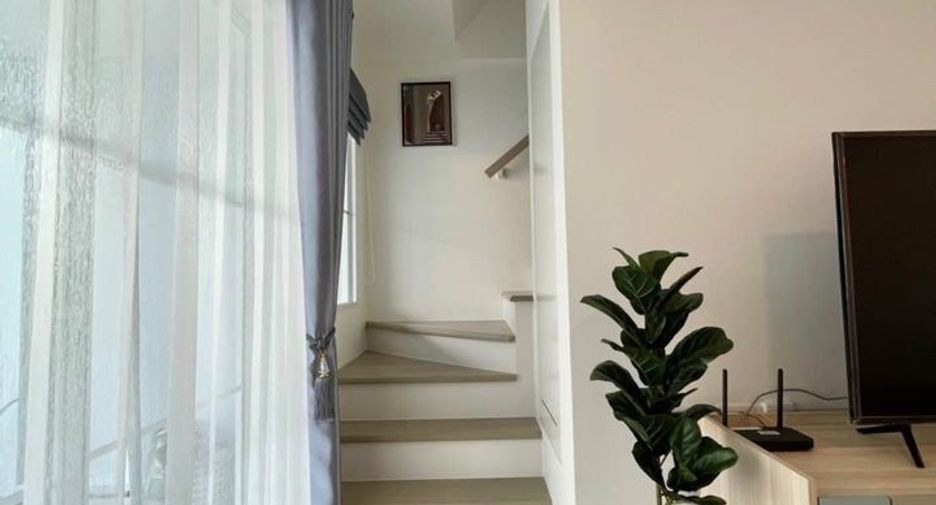 For rent 3 bedrooms house in Prawet, Bangkok