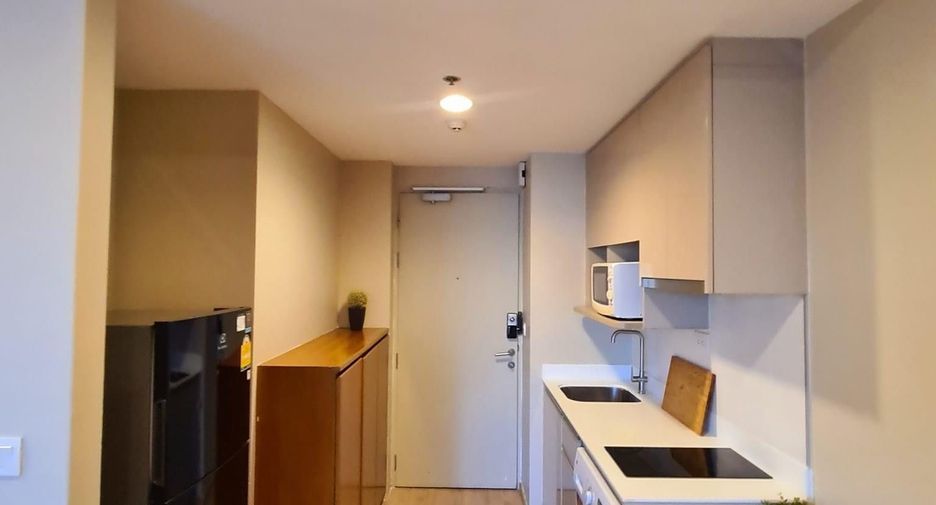 For rent 2 bedrooms condo in Ratchathewi, Bangkok