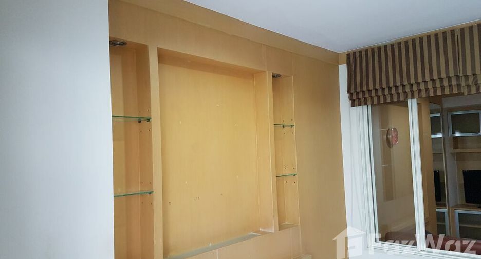 For rent 1 bed condo in Yan Nawa, Bangkok