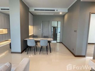 Condo en alquiler de 3 habitaciones en Watthana, Bangkok