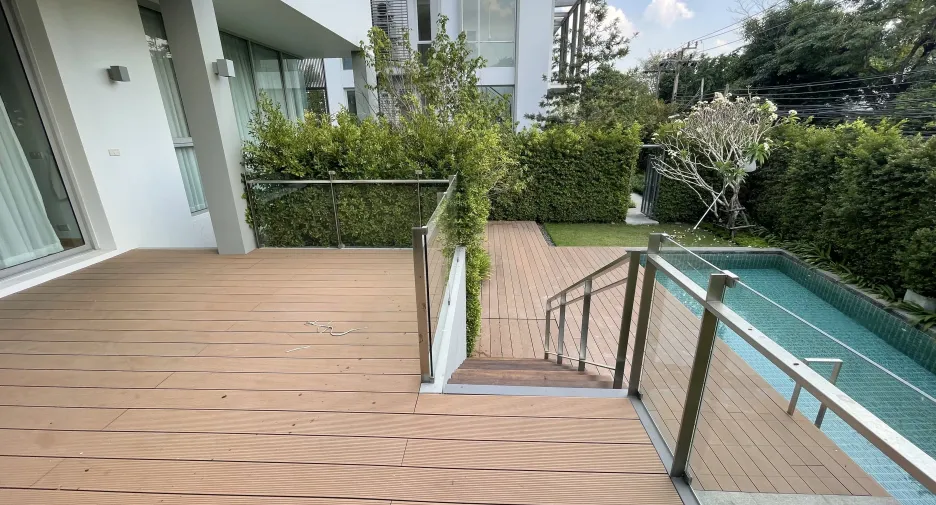 For rent 3 ベッドルーム house in Huai Khwang, Bangkok