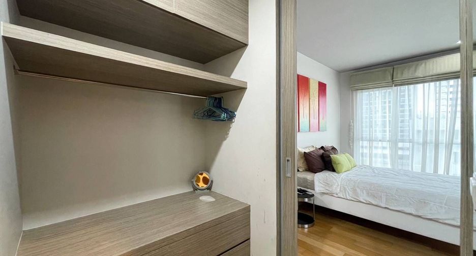 For rent 1 bed condo in Khlong San, Bangkok