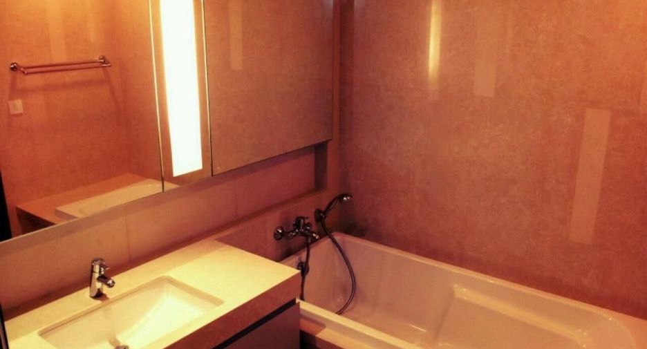 ให้เช่า 2 ห้องนอน คอนโด ใน วัฒนา, กรุงเทพฯ